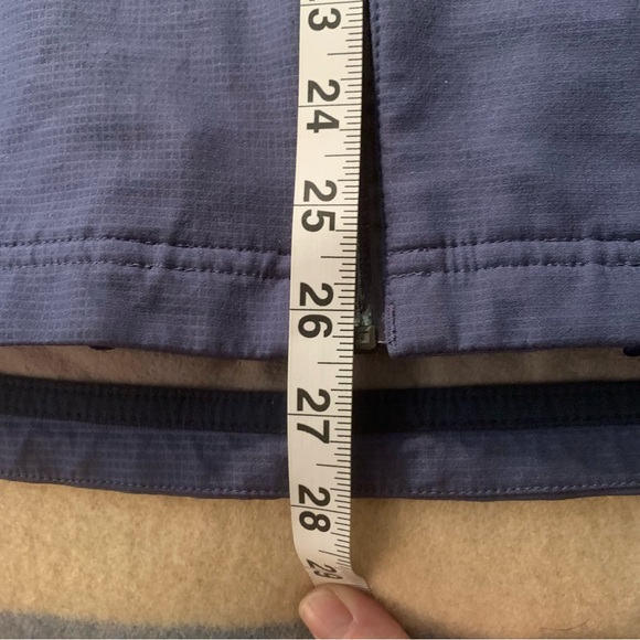 Lightweight Vineyard Vines jacket. Large. - Picture 6 of 6